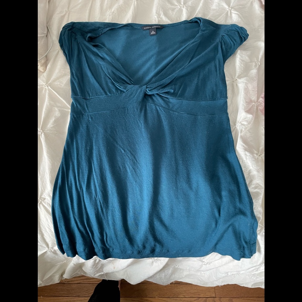 Beautiful teal top